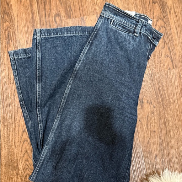 Reformation Wide Leg Jeans - Size 28 - Picture 6 of 6